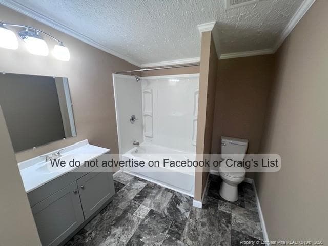 Building Photo - 171 Maple St