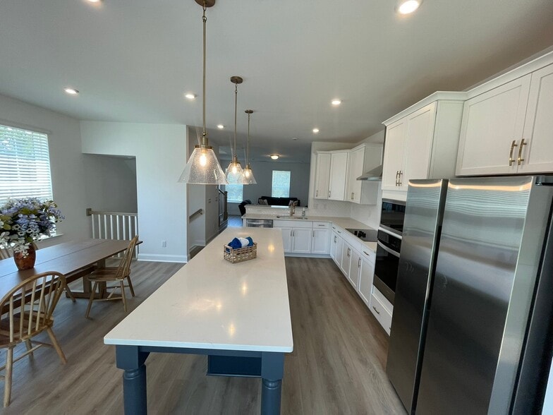 Building Photo - 15359 Ballancroft Pkwy