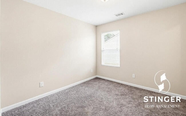 Building Photo - 4 Burley Ln