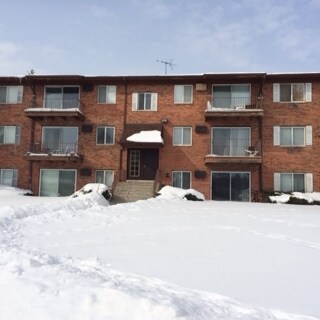 Building Photo - 900 Heritage Ln