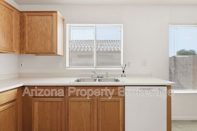 Building Photo - 14823 W Redfield Rd