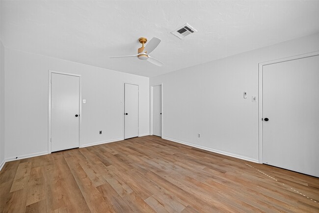 Building Photo - 1917 Trixie Ln