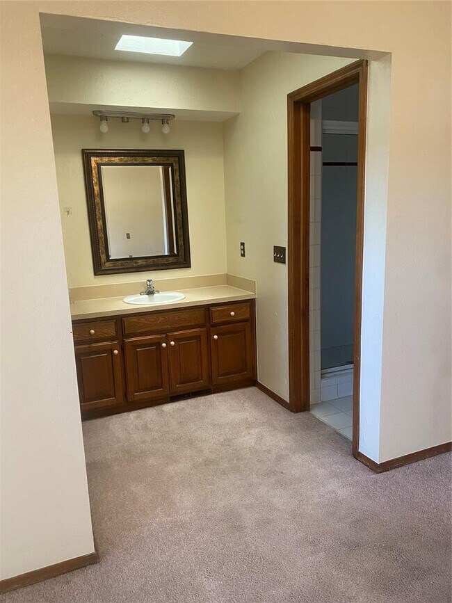 Building Photo - 1732 Lionsgate Cir