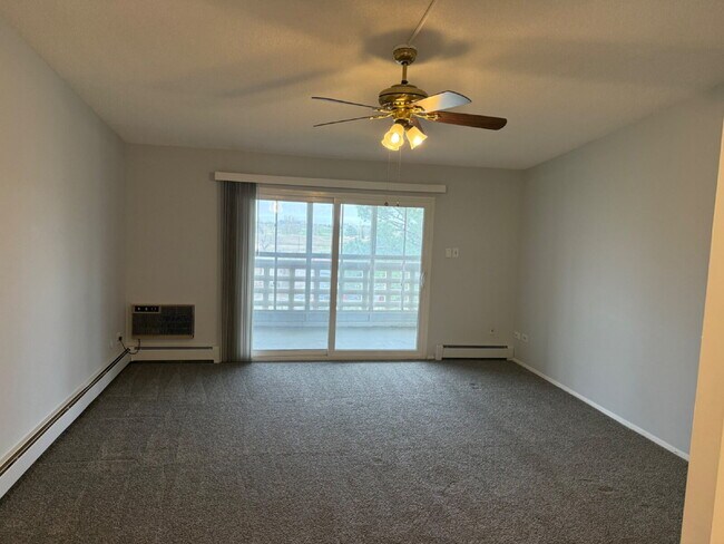 Building Photo - "Charming 1-Bedroom Condo Retreat in the Heart of Denver – Spacious 855 Sq Ft!"