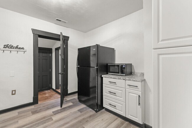 Building Photo - Beautiful Modern Home for Rent in Norfolk