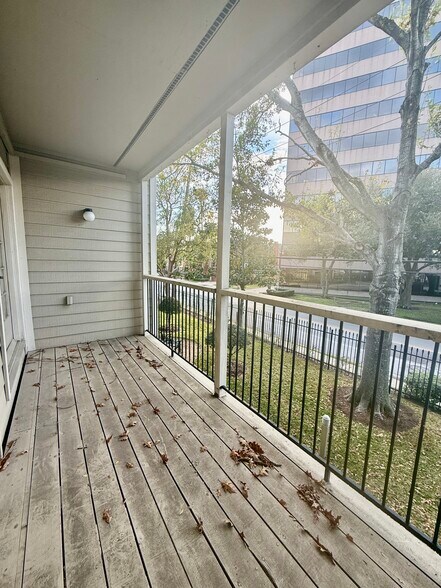 Building Photo - 2001 Bering Dr