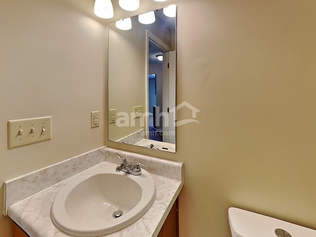 Building Photo - 11256 Harrington Ln