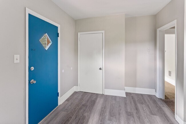 Building Photo - 416 First St_BT