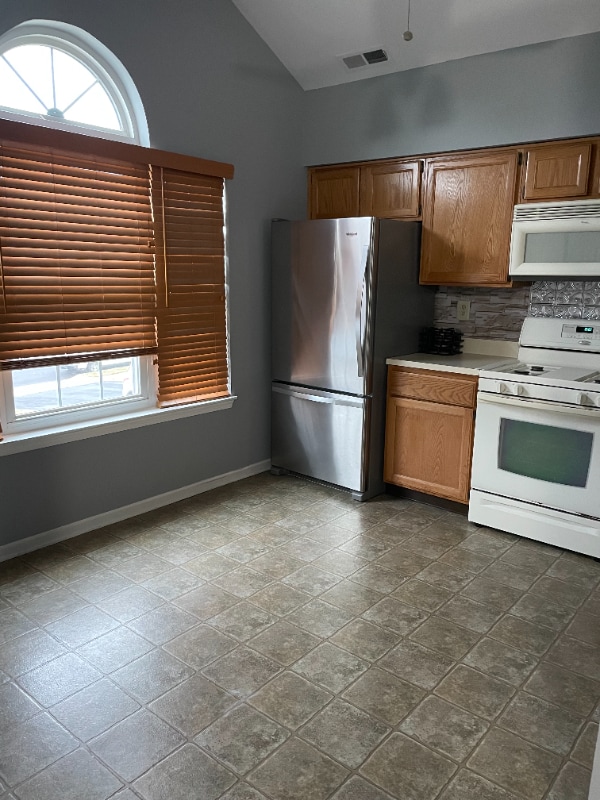 Building Photo - 366 Independence Dr