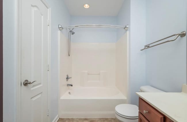 Building Photo - 920 Southmoor Dr