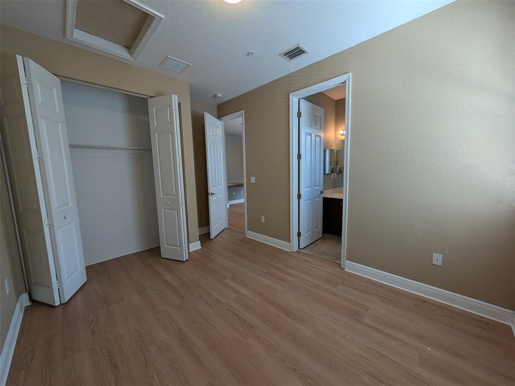 Building Photo - 2851 W Prospect Rd