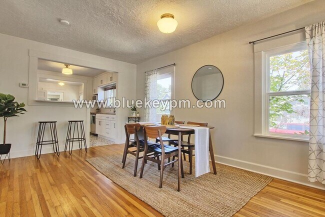 Building Photo - 5271 NE 30th Ave