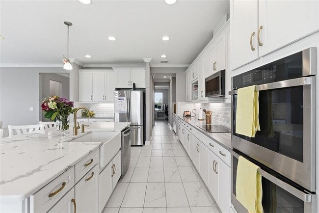 Building Photo - 9844 Cabernet Ave