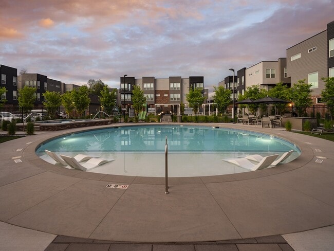 Large Round Pool - The Hudson Townhomes