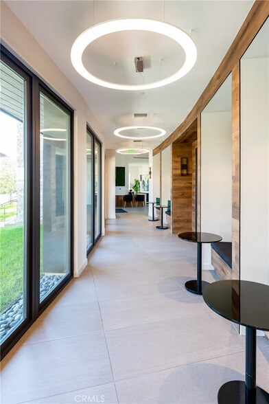 Great space to work and meet - 590 Catalonia