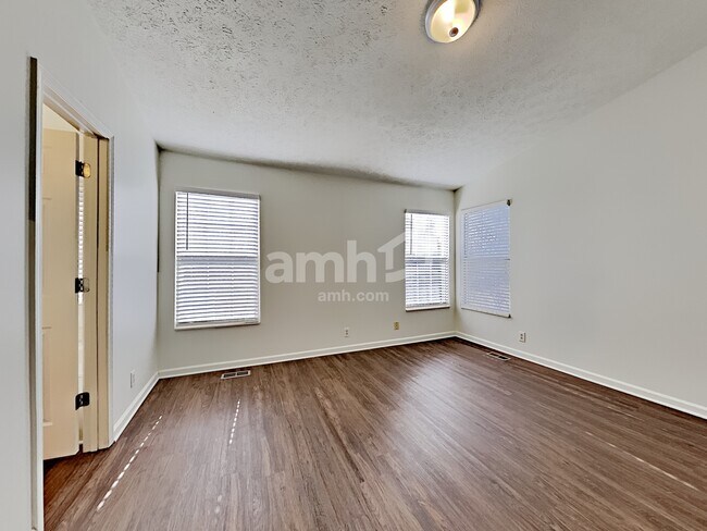 Building Photo - 2498 Port Kembla Dr