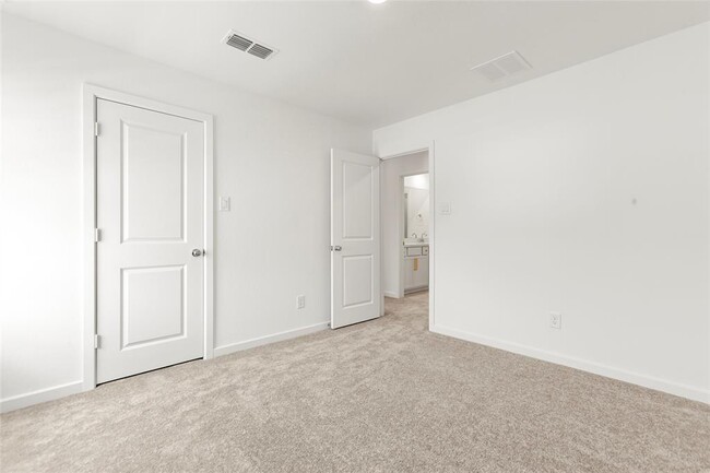 Building Photo - 22114 Paula Bluff Ln