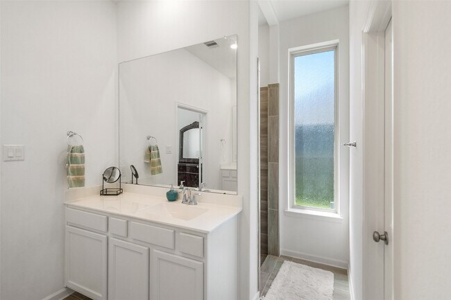 Building Photo - 11107 Willamer St