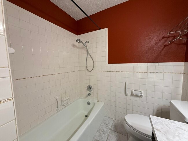 Building Photo - 3816 43rd St