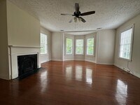 Building Photo - 844 Hickman Rd