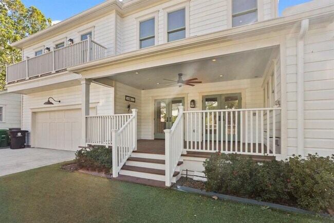 Building Photo - 1548 Cortlandt St