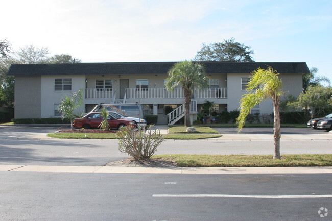 Building Photo - 410 S Nimbus Ave