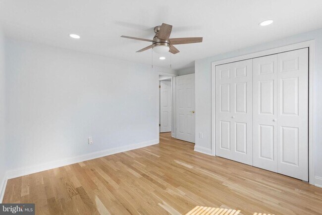 Building Photo - 306 Candlewood Ln
