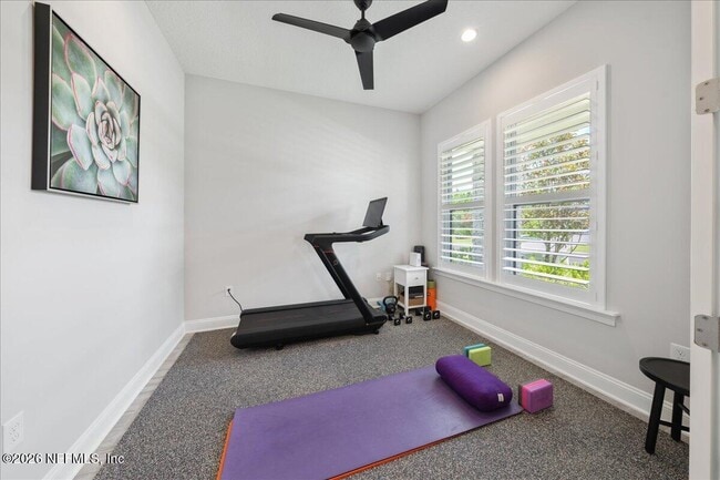 Building Photo - 10300 Silverbrook Trl