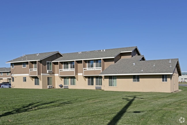 Building Photo - Country Way Apartments