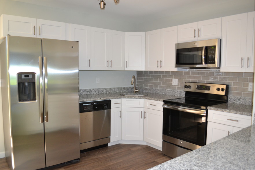 Dogwood Hill - 200 Evergreen Ave Hamden CT 06518 | Apartment Finder