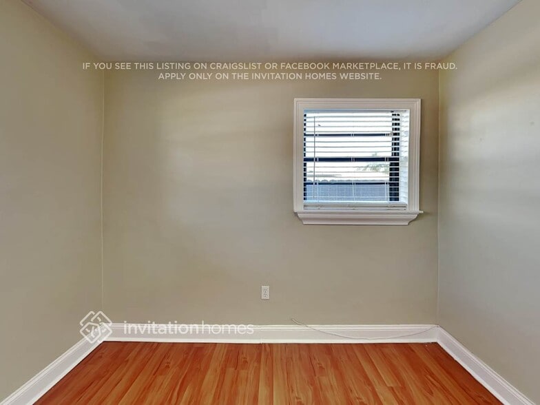 Building Photo - 7670 NW 11th Ct