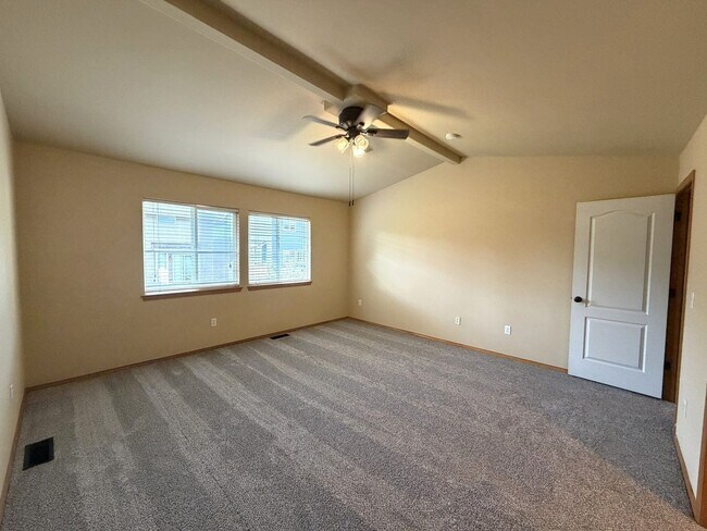 Building Photo - Spacious 4-Bedroom Home Near Lake Stevens in Desirable Noble Court