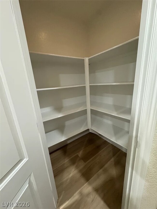 Building Photo - 9368 Pineneedle Ridge St