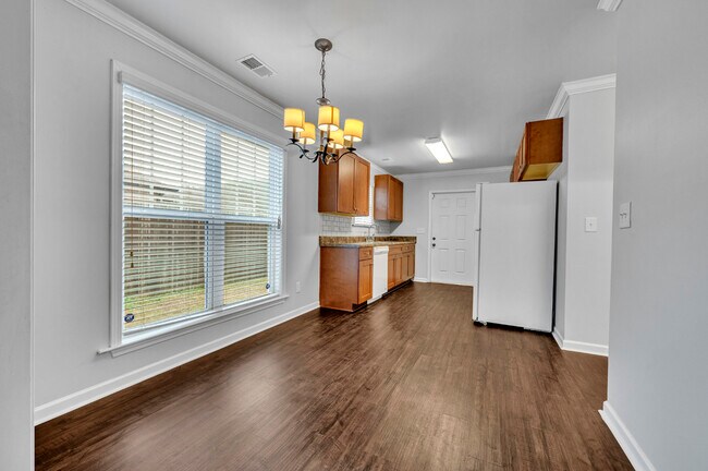 Building Photo - 6909 2nd Ave S