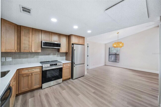 Building Photo - FOR RENT!!! FULLY REMODELED 3 BEDROOM 2 BATH HOME IN DAYTONA...