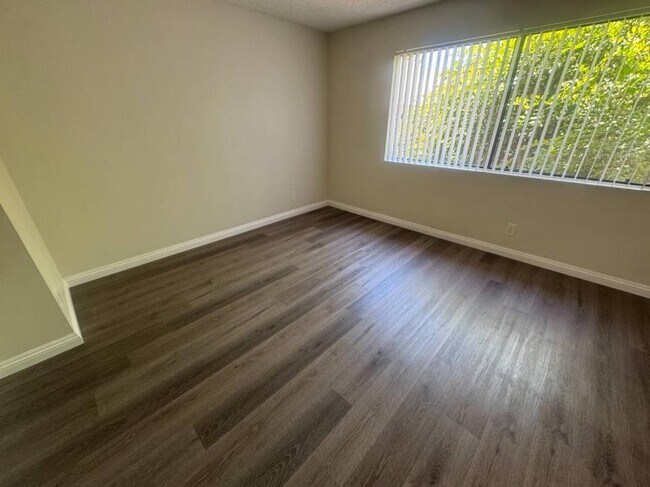 Building Photo - 0.0 bedroom in Sunland California 91040