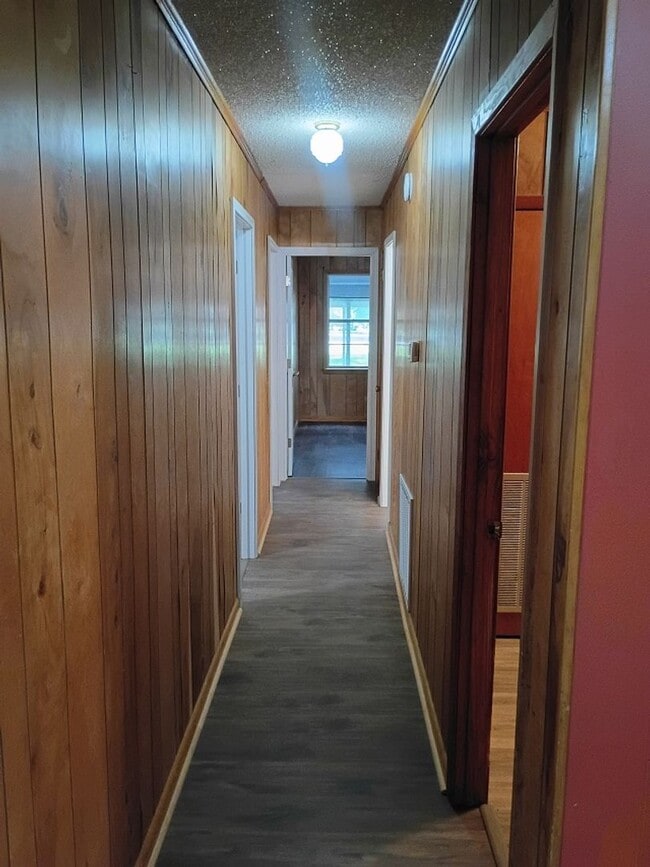 Building Photo - 300 Slayden St