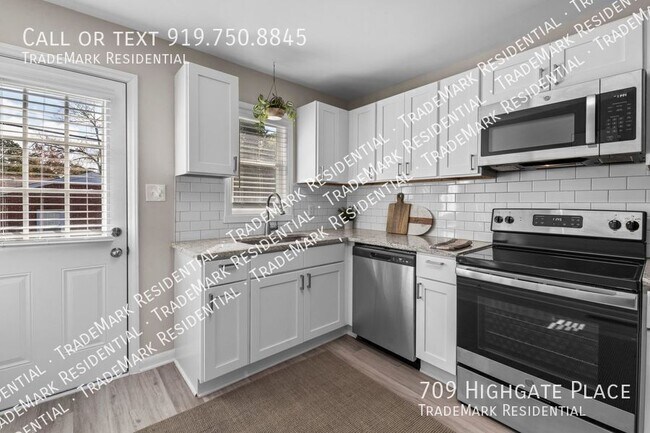 Building Photo - 709 Highgate Pl