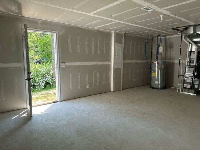 Building Photo - 34622 Ethan Way