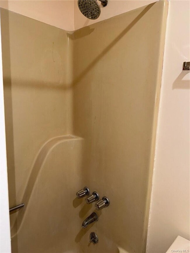 Building Photo - 100 Hillside Dr