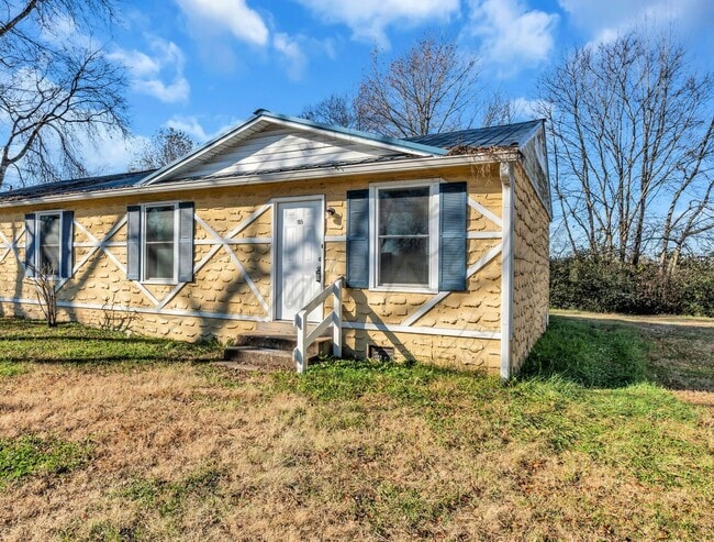 Building Photo - On Special: Two Bedroom Ranch Duplex in North Gallatin!