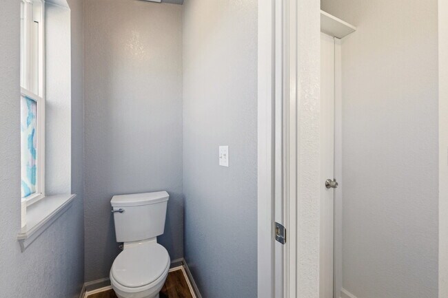 Building Photo - Acreage and Homestead - 3 Bed, 2 Bath Home available in charming quiet neighborhood in Elizabeth ...
