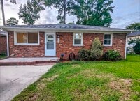 Building Photo - 704 Osborn Ave