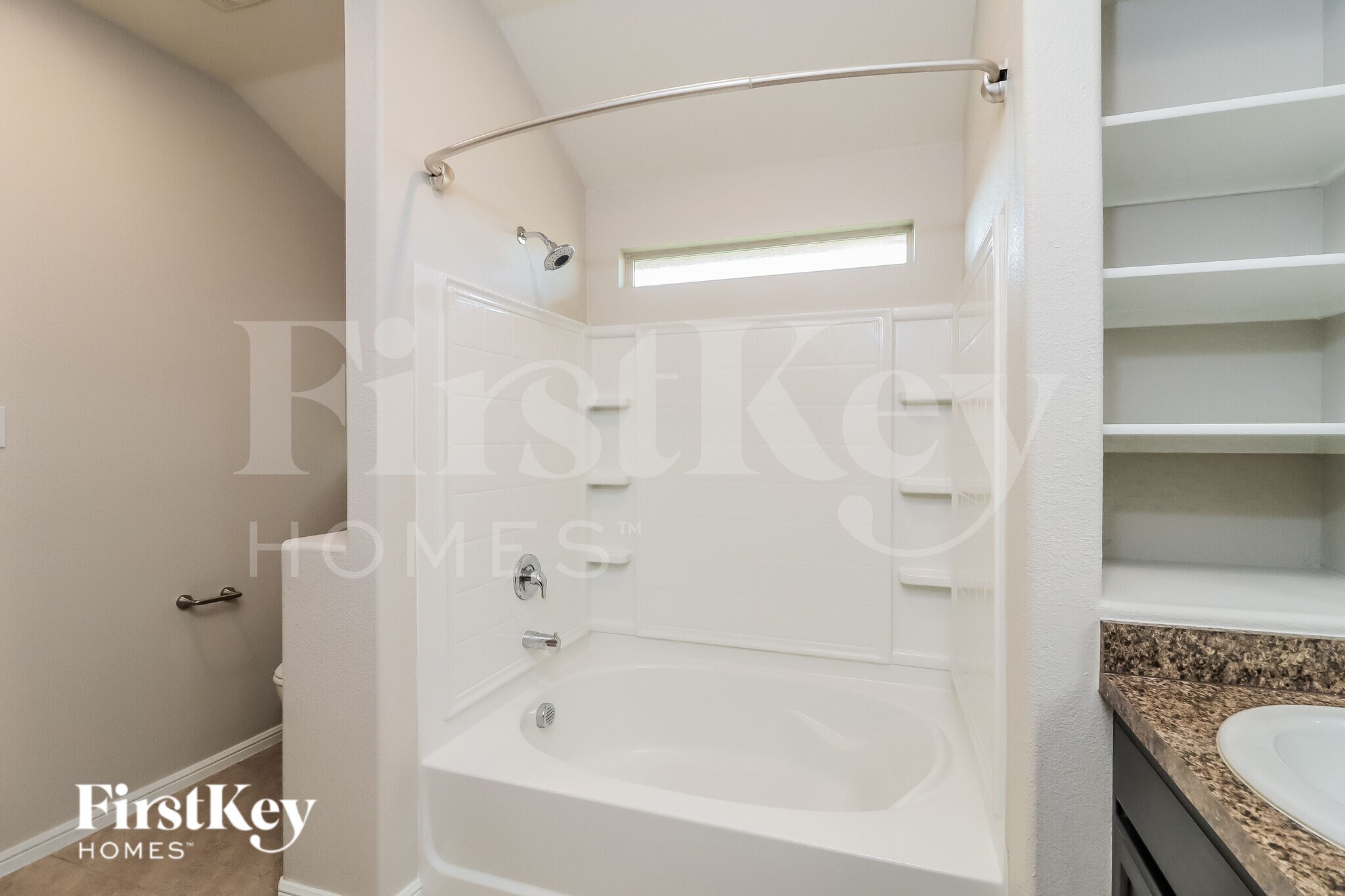 Building Photo - 525 Foxhunter St