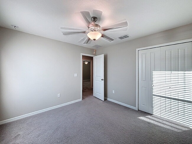 Building Photo - 7517 Samuel Ivy Dr