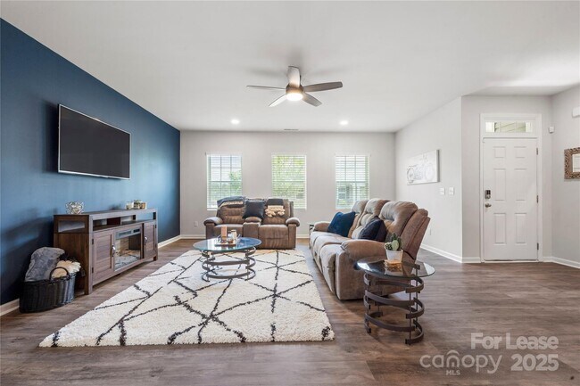 Building Photo - 8513 Gold Rush Ct