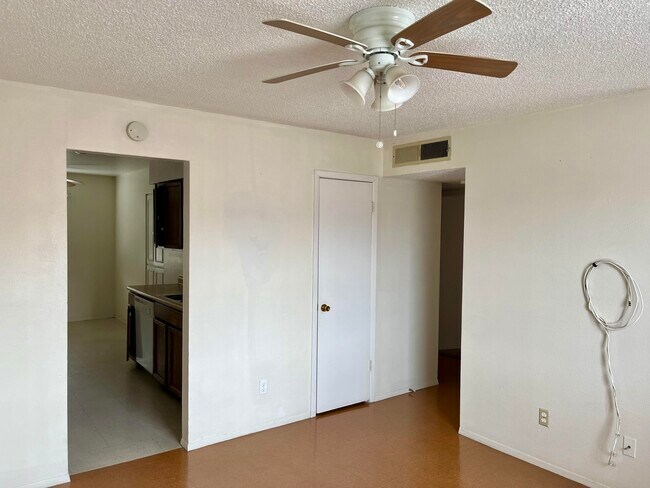 Building Photo - 10724 Onyxstone St