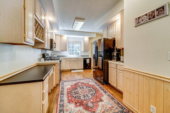 Building Photo - 14474 Northwoods Blvd