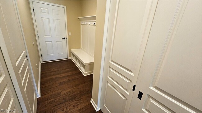 Building Photo - 7226 Dursley Ct