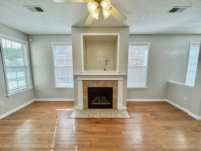 Building Photo - 12240 Longleaf Oak Trail